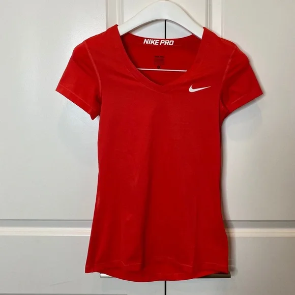 Red Nike PRO DRI-Fi Size S - Picture 1 of 5